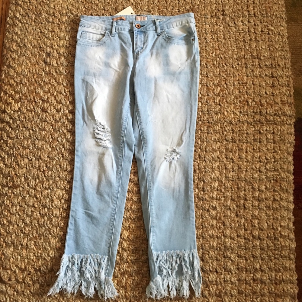 Destressed Fringe Jeans Size 6